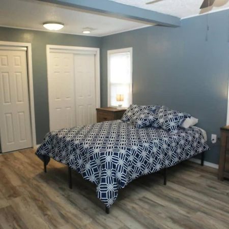 1 Bedroom With A Fireplace Close To Base Лотон Экстерьер фото